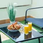 Le Prestigieux Accès Direct Port Et *