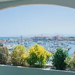 Le Prestigieux Acces Direct Port Et *