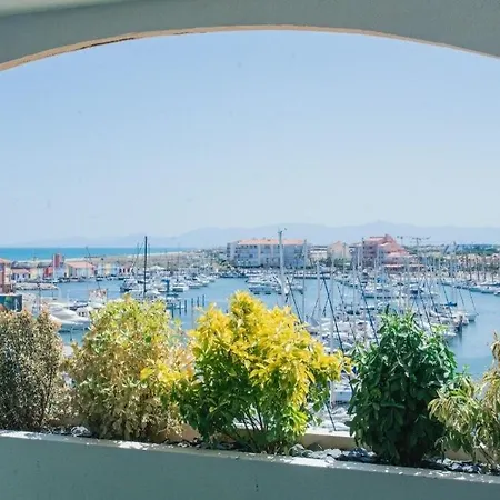 Le Prestigieux Acces Direct Port Et *