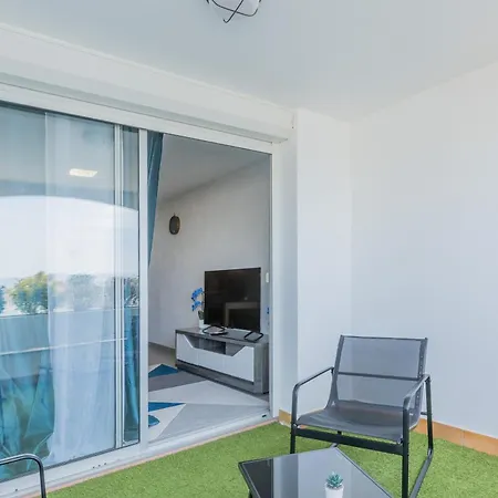 Le Prestigieux Acces Direct Port Et דירה