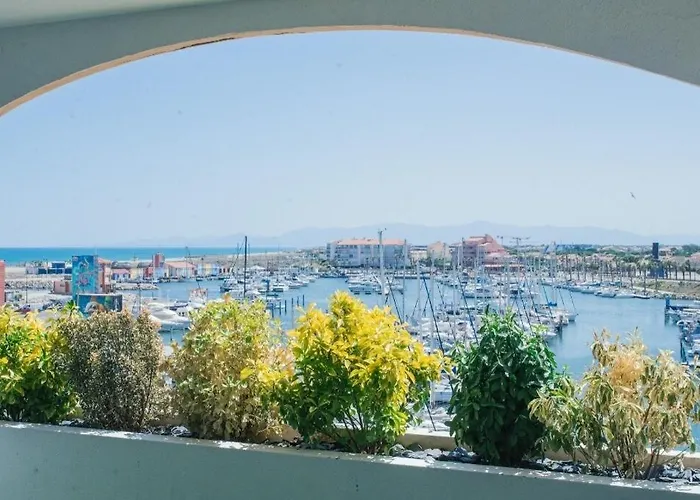 Le Prestigieux Acces Direct Port Et *