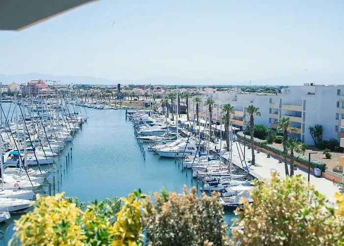 Le Prestigieux Acces Direct Port Et